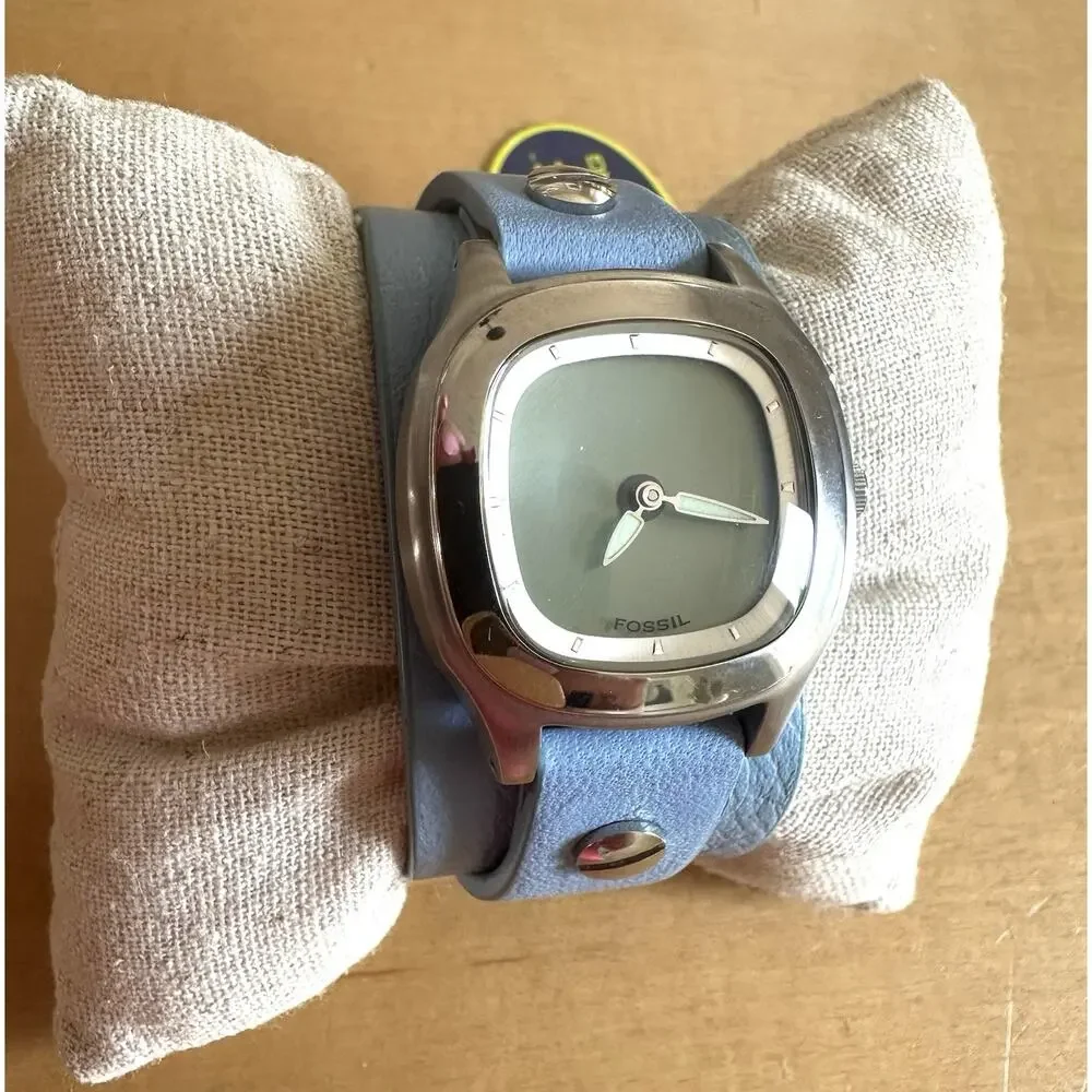 NWT FOSSIL BIG-TIC JR-8294 LADIES ANIMATED DIAL WATCH W/BLUE LEATHER Needs Batt
